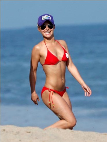 I love Hayden Panettiere's Body I love that she's 5'1 just like me and she