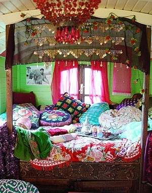 ThatBohemianGirl - My Bohemian Home Gypsy caravan decor. I'd love ...