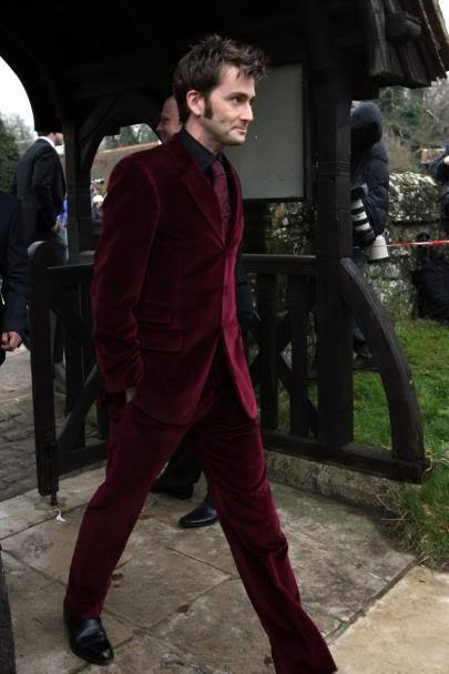 David Tennant at Billie Piper's wedding is it me or is there a hint of'GET