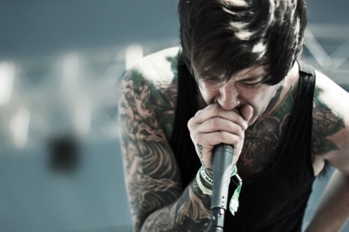 Tagged austin carlile of mice men of mice and men microphone