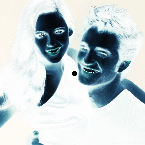 begreaterfuckhaters:

Look at the black dot for 45 seconds and then look at a white wall, 
SURPRISE ;)

OHHHHH O_____________o