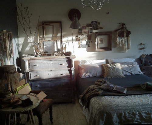 Hipster Hyennas — Bedroom by Charlie Kinyon on Flickr. cute