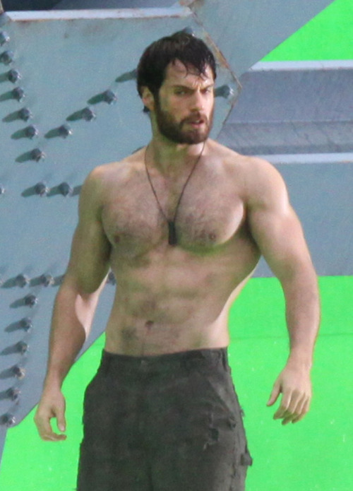 Henry Cavill on set of MAN OF STEEL 2012 Posted on Wednesday the 14th of 