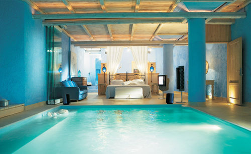 blue pool bedroom photo / one big photo