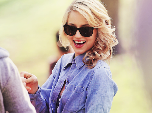 Tagged as dianna agron celebrity pretty blonde hair sunglasses short 