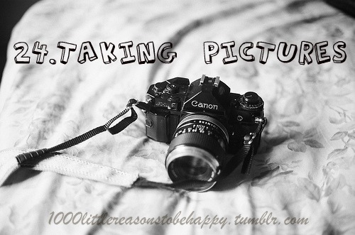 Taking Pictures -http://weheartit.com/entry/20398288)