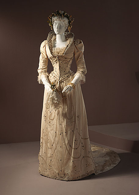 Wedding dress, 1891 US (Louisville, KY), LACMA