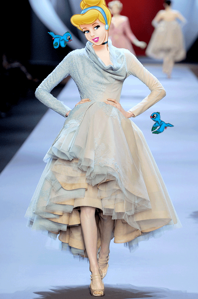 CHRISTIAN DIOR SPRING 2011 COUTURE
GALLIANO CONTROVERSY ASIDE, THIS COLLECTION IS STUNNING. NOW EXCUSE ME WHILST I RUIN IT WITH THIS VERY TACKY GIF.