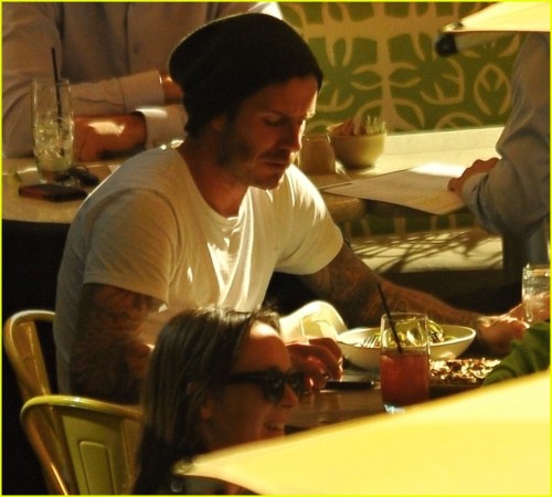 David Beckham grabs lunch with his two sons Romeo and Cruz on Friday (January 13) in Santa Monica, Calif.