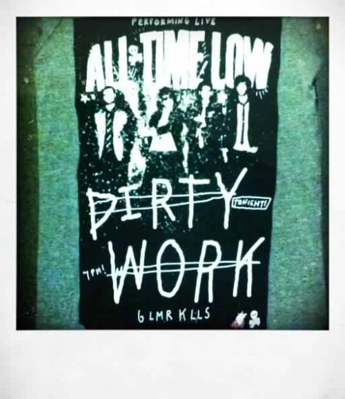 GLAMOUR KILLS ALL TIME LOW Dirty Work Heather Grey Girls' Tee 1 pc