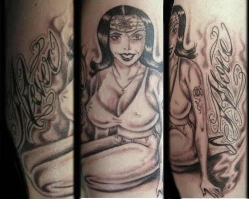 Monday Tattoo on Sweats Posted 2 months ago 6 notes Tagged chicana 