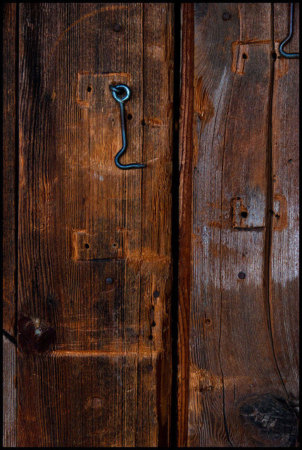 valscrapbook:

Door Hook by Junkstock on Flickr.
