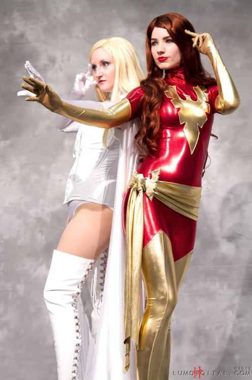 Diamond Dove and Phoenix as Emma Frost and Jean Grey at the Wondercon 