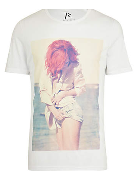 Something to add to your collection: Rihanna print t shirt from river island for £20.00 (International shipping included).