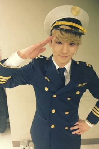 Captain Key2day update 120404 -

[Key] CATCH ME IF YOU CAN!!! 오늘 두 번째 공연 끝냈어요 많이 와주셔서 감사합니다! 나 잡아봐라~~~&#8217;ㅂ&#8217;

CATCH ME IF YOU CAN!!! Second performance have ended, thanks for coming down to watch! Try to catch me ah~~~&#8217;ㅂ&#8217;
Cr: Shinee me2day
Chinese trans: Specialkeys 
English trans: Forever_SHINee