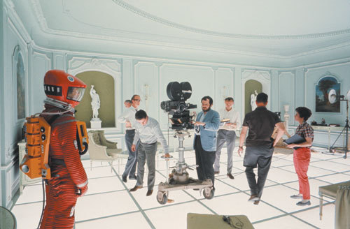 Aside from the film’s music, no sound is heard in the space sequences. This is because technically in space, there is no sound.
20001: A Space Odyssey (1968)