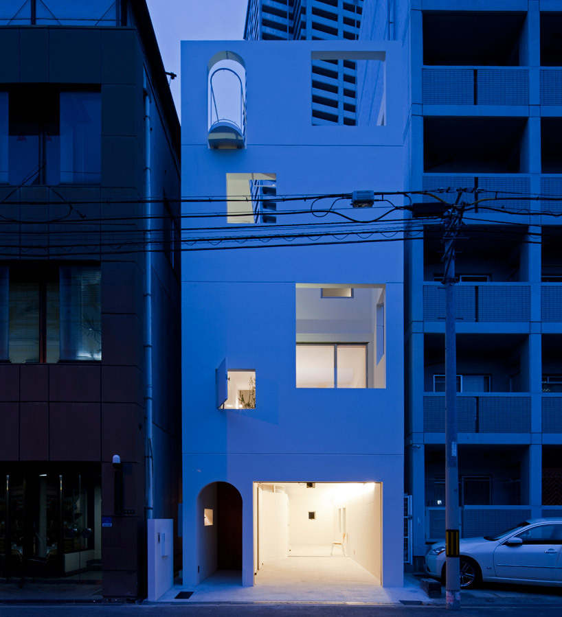 IWM House / Urban Architecture Office