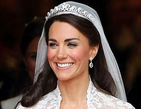 Kate Middleton famously did her own makeup for her wedding to Prince William