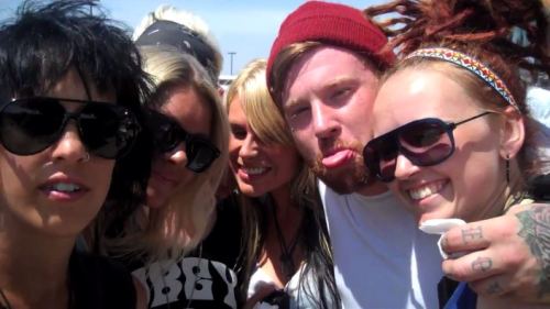 sickofsarahfans:
Sick of Sarah (and Colie,TM) with Jonny Craig!
~Find SoS Here: Fan Club, Facebook~
