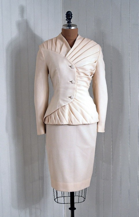 Wedding Suit
Lilli Ann, 1940s
Timeless Vixen Vintage