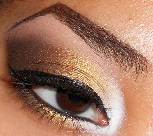 White, Gold and Brown Eyeshadow Tutorial (click pic for tutorial)http ...