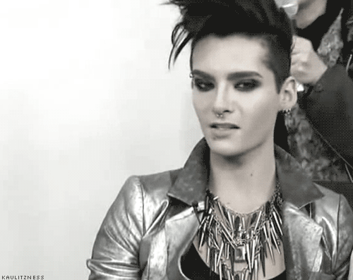 fall-o-cl0ck:

Bill is such a turn on >.<
