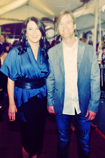 Lauren Graham and Peter Krause NBC Upfronts May 14 posted 1 week ago