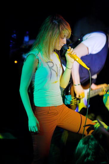 Hayley Williams London 2007 May 19th 2012 40 notes