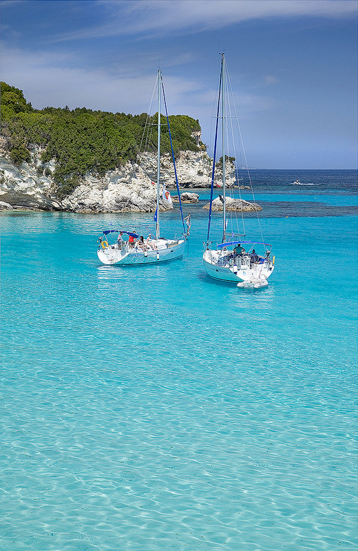 fyeahgreekislands:

Antipaxoi, Greece.

Who needs the Caribbean when Antipaxos exists :)&#160;?!