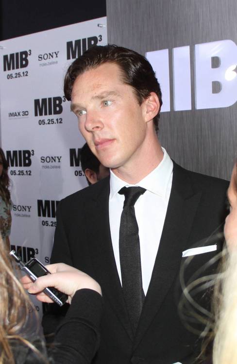 chibicoaster:

sherlock-sherbet:

dontstartlethewitch:

inspectahradio:

floopowderchristmastroy:

rainleo410818:

Benedict Cumberbatch ‘Men in Black III’ New York Premiere, held at the Ziegfeld Theater - Arrivals New York City - USA 23.05.12 
[x]

I said I’ll sleep? LOL NO. 

I love that you’re back in NYC. I love that I know exactly where that theatre is. i hate that I wasn’t there. Ahh.

UNF.

DOUBLE UNF

NO COME ON I NEED TO SLEEP TONIGHT, AND I WILL NOT BE TOSSIN AND TURNING WITH IMAGES OF - 
you know what?
nevermind.
if he is my cause of death so be it.
&lt;3

Oh my god, Benedict. You were in NYC AGAIN and I DIDN&#8217;T KNOW ABOUT IT?! WHAT THE BLOODY HELL?!