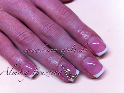 French syted square nails not sculptured just az long az the natural nails,