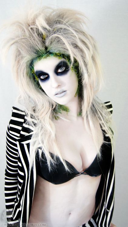 New photoset up on Ghoul Girls! http://www.ghoul-girls.com/portfolio/ghost-with-the-most/