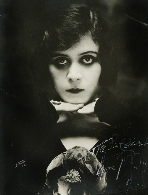 I love the persona Theda Bara created she was such a sweet person
