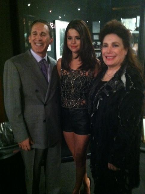 
@hollywoodmuseum: Fun pic of Selena Gomez with President/Founder Donelle Dadigan at@HollywoodMuseum ‪#MMexhibit‬ :)