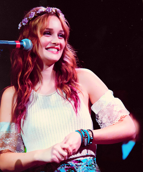 
Leighton Meester | Performing with Check In The Dark