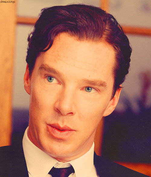 sherlockings:

30/50 photos of Benedict Cumberbatch
