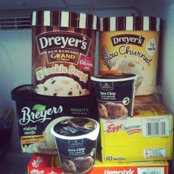 This the stuff in life that matters&#8230;&#8230;wait a minute :-/ #iamaddictedtoicecream #life (Taken with instagram)