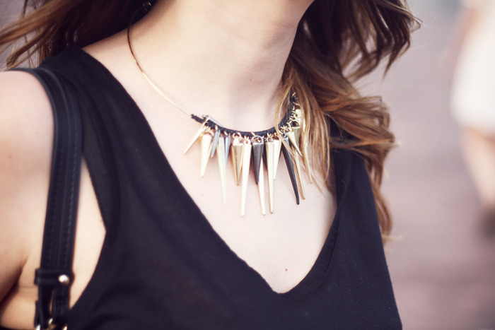 Spiky statement necklace - .fashionscene.nlwhat-do-i-wear:Necklace ...