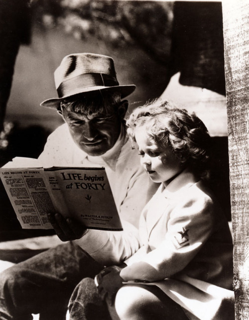 miss-shirley-temple:

Shirley Temple and Will Rogers, 1935.
