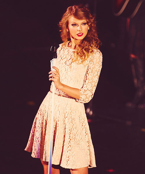 
21/33 pictures of Taylor
