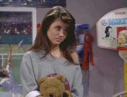 hot sweater 90's crush eyebrow kelly kapowski saved by the bell 