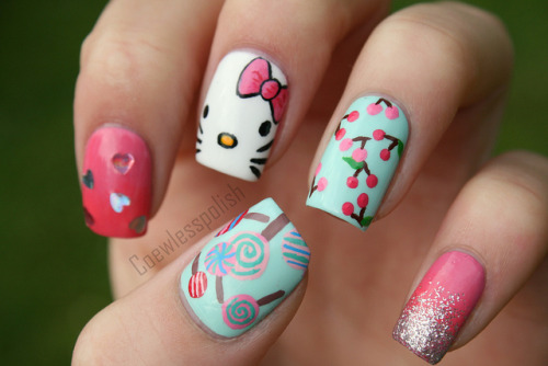 nailsbycoewless:

Hello Kitty on Flickr.
I wanted to do Hello Kitty nails. I don’t even like Hello Kitty, but I love these nails! www.coewlesspolish.wordpress.com

