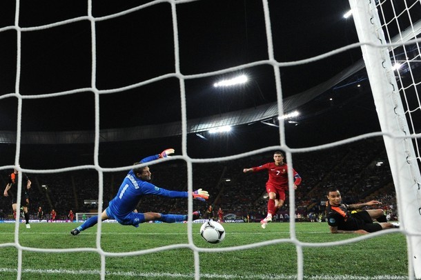  Scoring the second goal.
EURO 2012 - Portugal vs. Netherlands 2:1, 17.06.2012(via Photo from Getty Images)