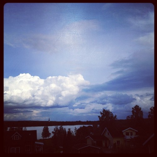 Vackra låga moln över #klackberg (Taken with Instagram at Nikke...