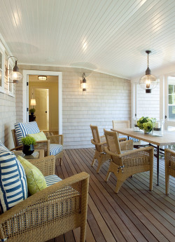 nevertrustapreppygirlwith:

georgianadesign:

Massachusetts summer house. Su Casa Designs.

(via
TumbleOn)
