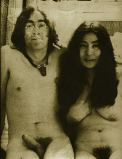 majdad-vintage:
Major Dad’sVintage nude 235

John Lennon and Yoko Ono


