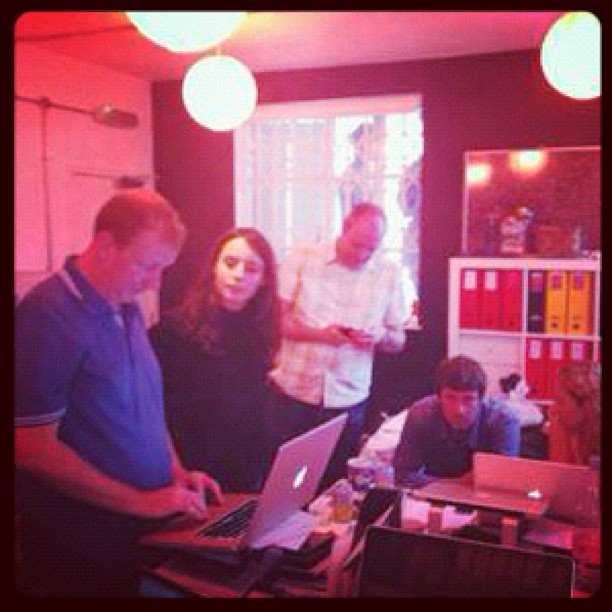 Live Q&amp;A tweet your questions with #blur @bluofficial (Taken with Instagram)