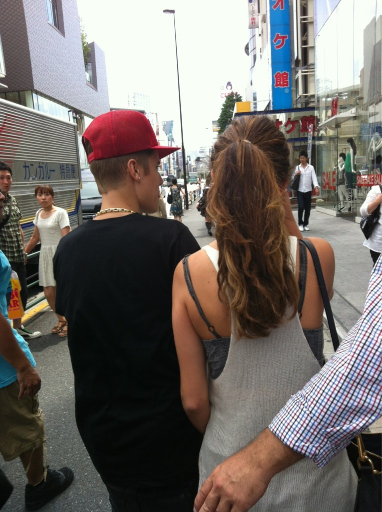 
Justin Bieber and Selena Gomez in Japan
