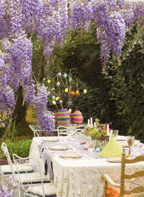 Whimsical Raindrop Cottage, dyingofcute: Easter outdoor party
