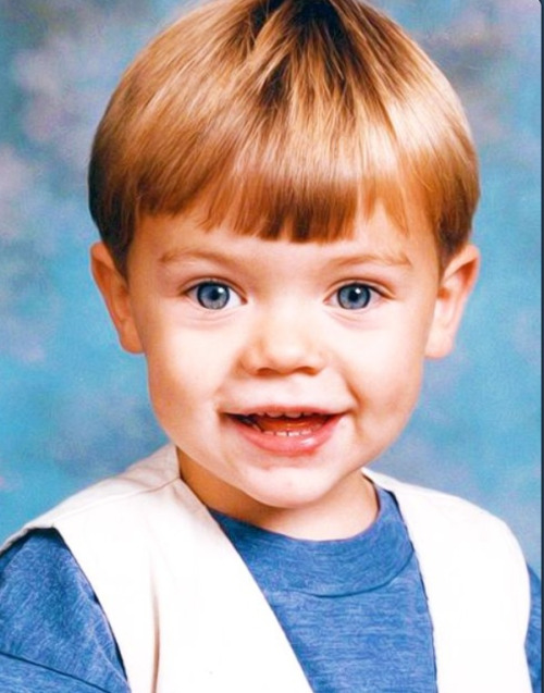 Harry Styles Hair Through The Years: 14 Pics Of His Locks 